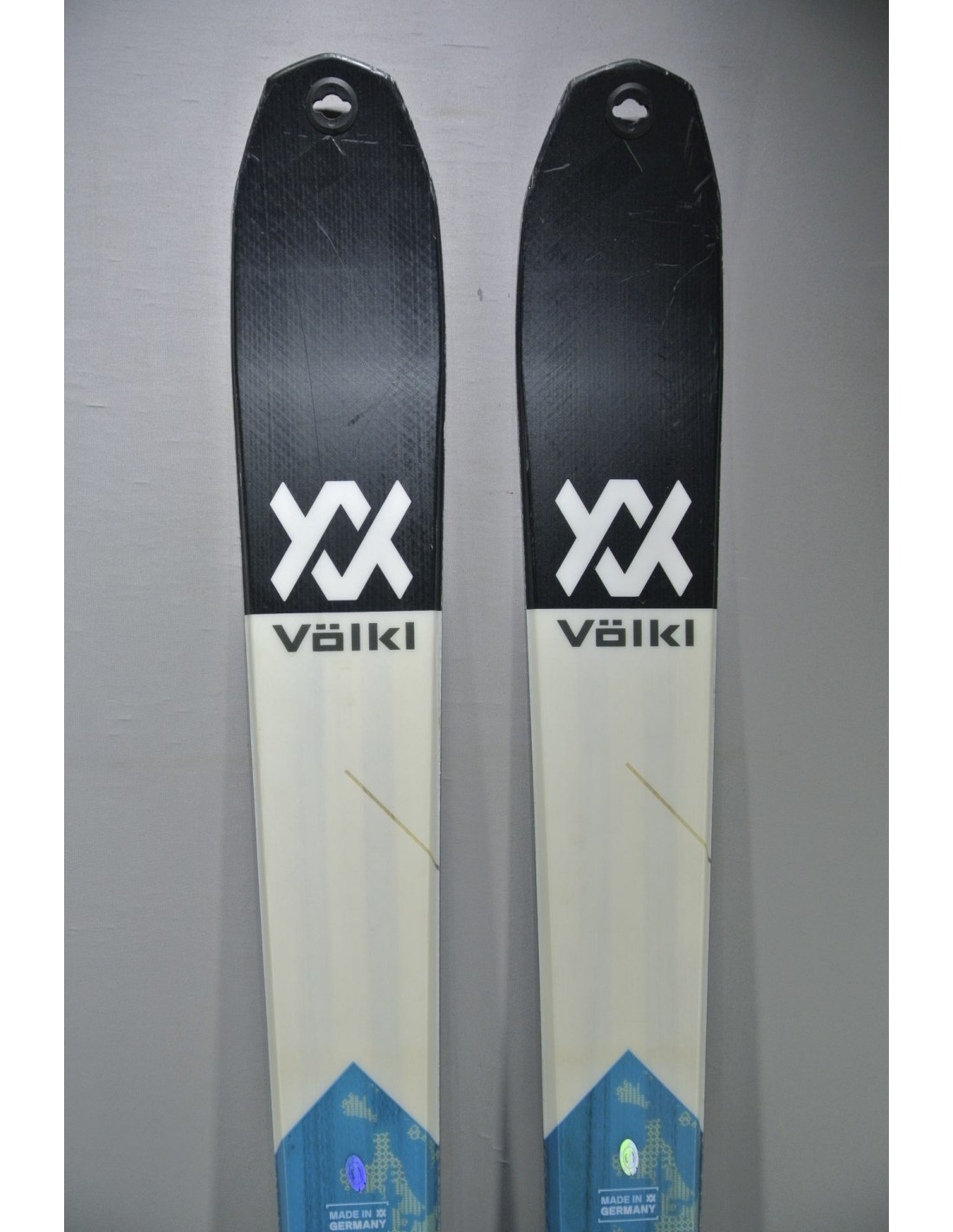 Touring Light-VOLKL VTA 80 - Fritschi Xenic10 bindings & SKINS - 175cm